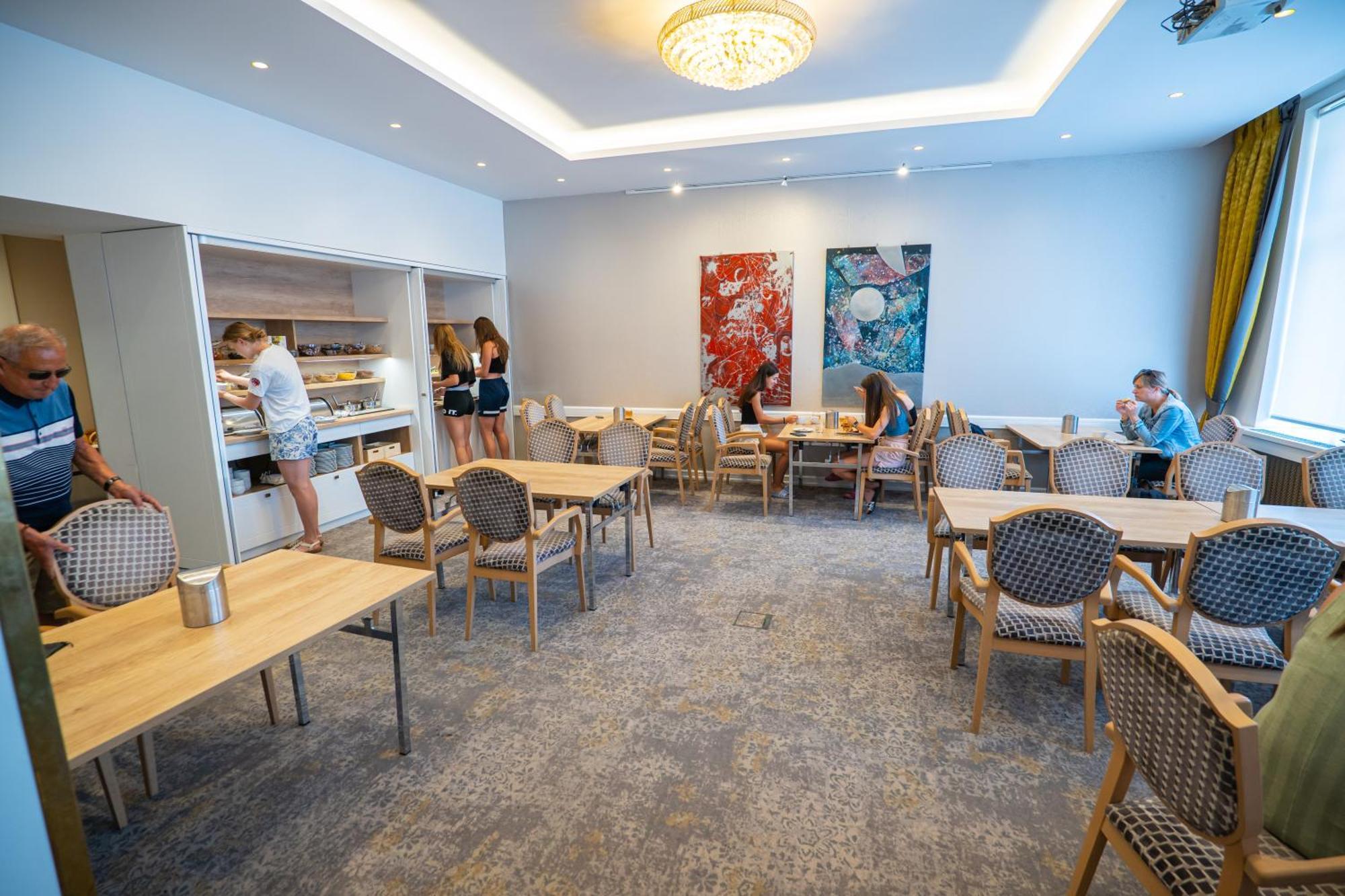 Hotel Zlata Hvezda リトミシュル エクステリア 写真
