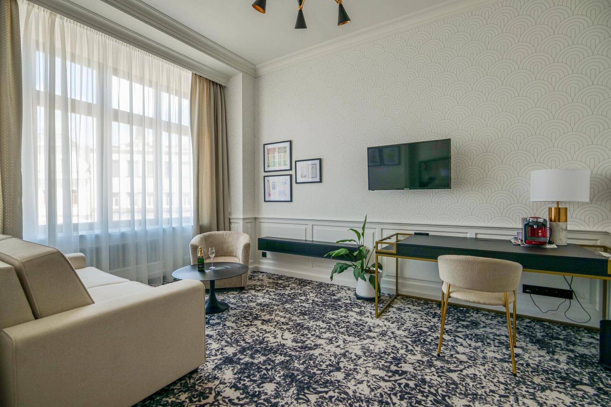 Hotel Zlata Hvezda リトミシュル エクステリア 写真