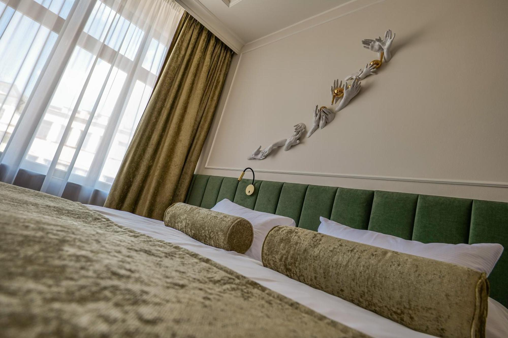 Hotel Zlata Hvezda リトミシュル エクステリア 写真